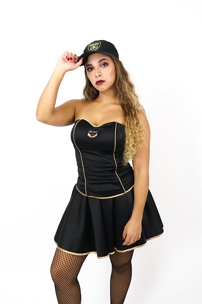 Policial Corpete e Saia